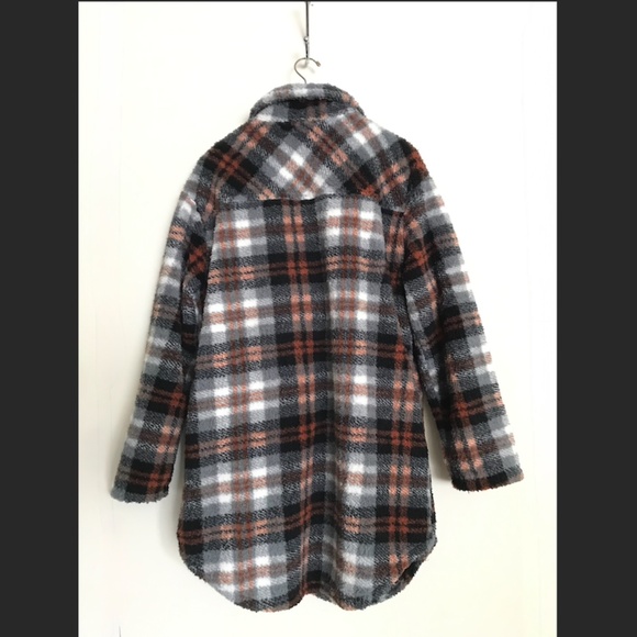 Brown plaid Style One fleece jacket - Picture 9 of 9